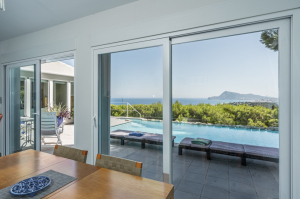 FANTASTIC VILLA WITH PANORAMIC VIEWS OVER THE BAY OF ALTEA!