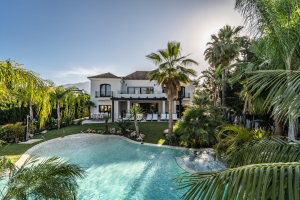 villa in a private oasis